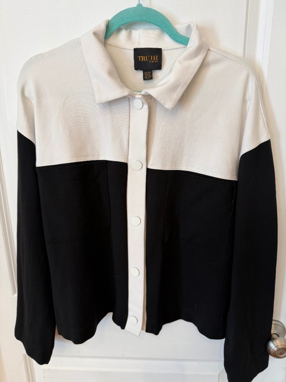 Truth by Republic Black & Ivory Colorblock Jacket – XL